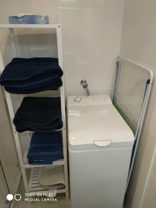 Moderno Apartamento En El Centro. El Carmen Wifi خيخون المظهر الخارجي الصورة