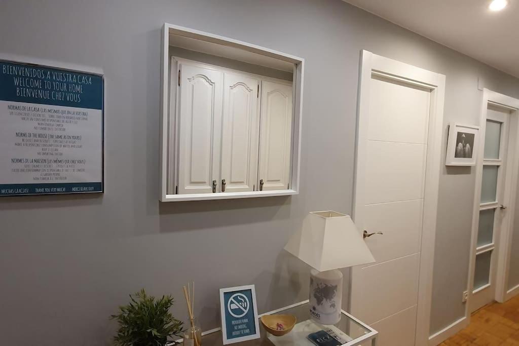 Moderno Apartamento En El Centro. El Carmen Wifi خيخون المظهر الخارجي الصورة